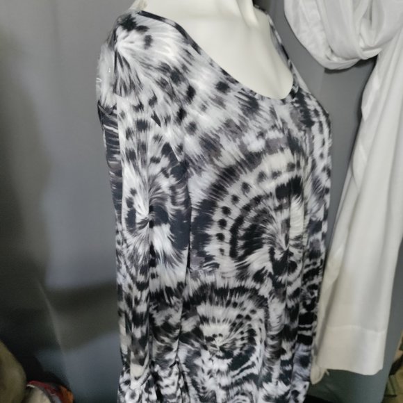 Bobbie Brooks - Beautiful Tie Dyed Tunic / Top - Picture 7 of 8